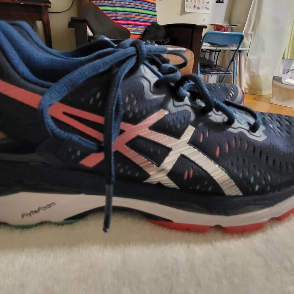 ASICS Women’s Running Shoes Sz 7 Dynamic Duomax FluidRide Blue Pink